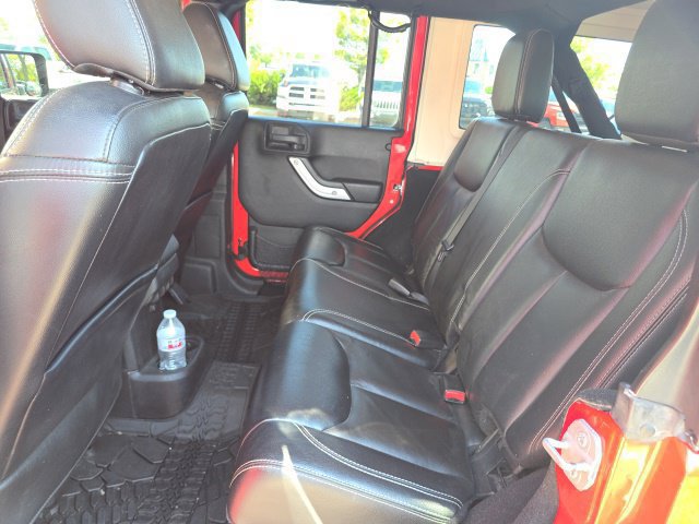 Used 2014 Jeep Wrangler Unlimited Rubicon w/ Dual Top Group AWD/4WD image 16