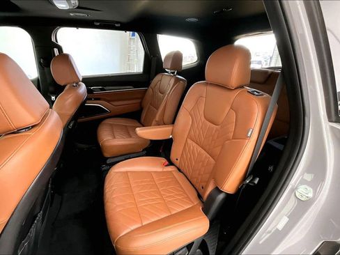 Used 2024 Kia Telluride EX X-Line image 35