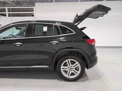 Certified 2021 Mercedes-Benz GLA 250 4MATIC image 11