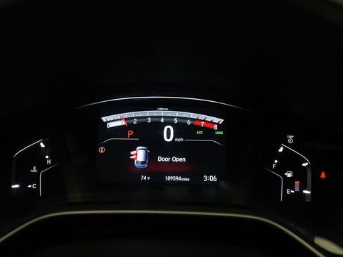 Used 2018 Honda CR-V EX image 2