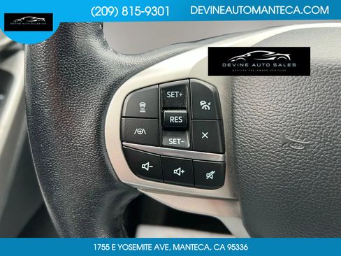 Used 2023 Ford Explorer Limited w/ Equipment Group 301A image 17