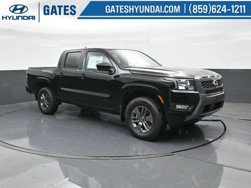 Used 2025 Nissan Frontier SV w/ SV Convenience Package AWD/4WD image 4