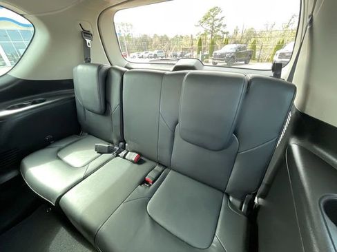 Used 2023 Nissan Armada SL w/ Captain's Chairs Package AWD/4WD image 15