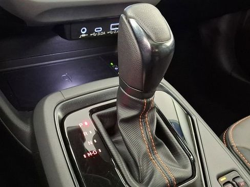 Used 2024 Subaru Crosstrek 2.5i Limited w/ Crosstrek Mirror Package image 17