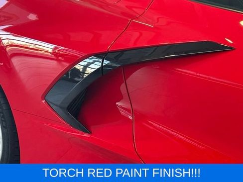 Used 2024 Chevrolet Corvette Stingray Preferred Cpe w/ Z51 Performance Package RWD image 3
