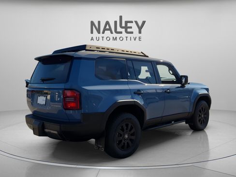 Used 2024 Toyota Land Cruiser image 6