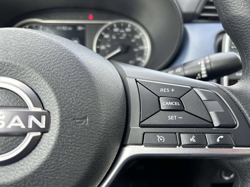 Used 2025 Nissan Versa SV w/ Trunk Package image 24