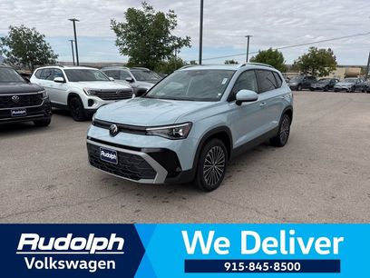 New 2025 Volkswagen Taos SE