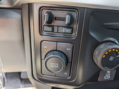 New 2025 Ford F550 4x4 Regular Cab Super Duty image 25