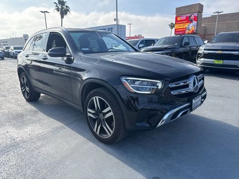 Used 2020 Mercedes-Benz GLC 300 image 3