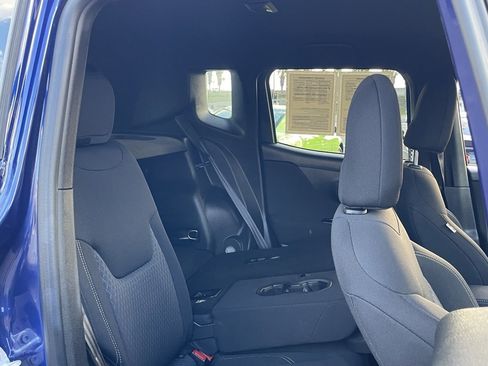 Used 2021 Jeep Renegade Latitude image 21