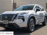 Used 2024 Nissan Rogue S image 3