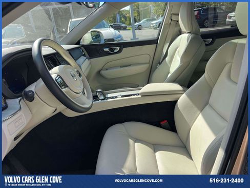 Certified 2023 Volvo XC60 T8 Plus image 13