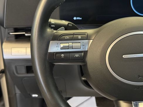 Used 2024 Hyundai Kona SEL w/ Convenience Package FWD image 11