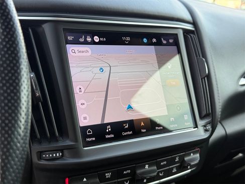 Certified 2023 Maserati Levante GT image 25