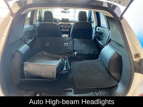Used 2022 Ford Escape SE w/ Cold Weather Package AWD/4WD image 20