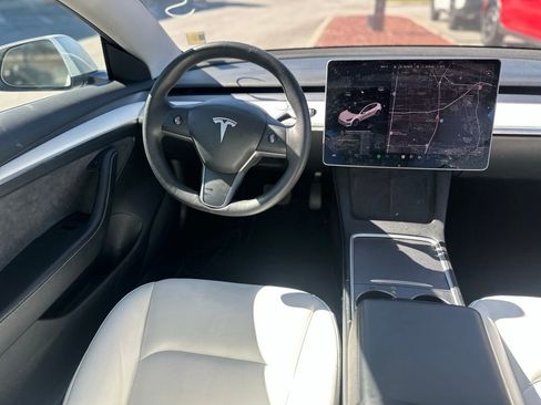 Used 2021 Tesla Model 3 Standard Range Plus image 22