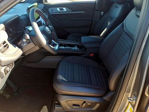 New 2026 Ford Explorer ST-Line w/ Premium Package RWD image 16