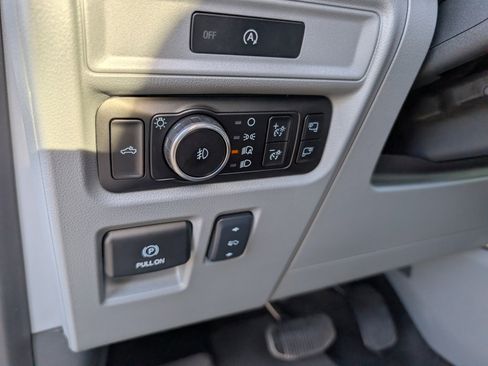 Used 2025 Ford F150 Lariat w/ Equipment Group 502A High image 14