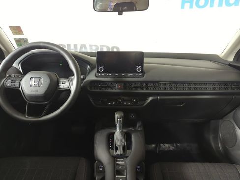 Certified 2025 Honda HR-V LX image 11