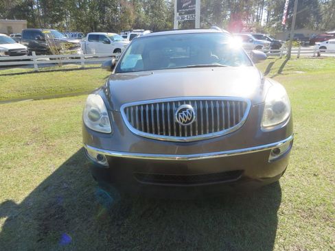 Used 2008 Buick Enclave CX w/ Driver Confidence Package image 3