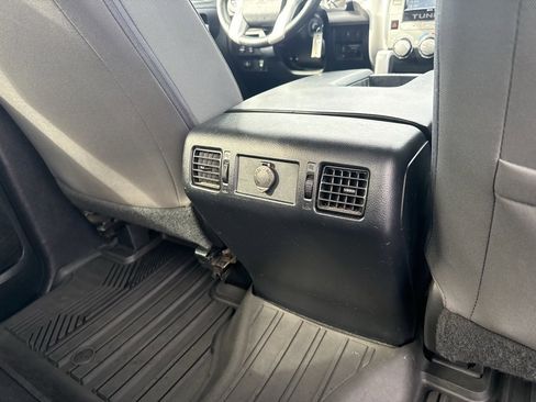 Used 2016 Toyota Tundra SR5 image 37