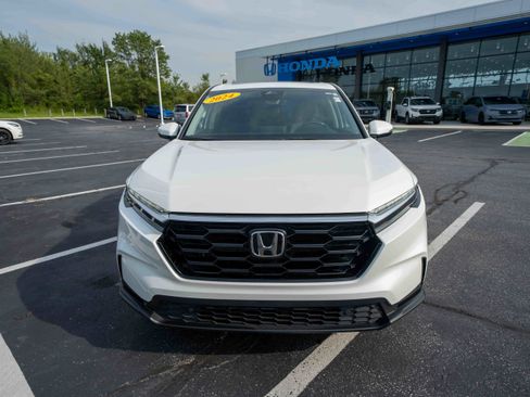 Used 2024 Honda CR-V EX-L image 2