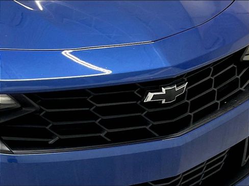 Used 2021 Chevrolet Camaro LT RWD image 37