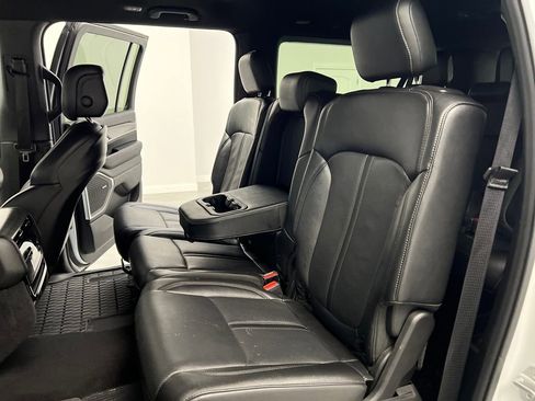 Used 2024 Jeep Wagoneer L Series II w/ Flexible Seating Group image 14