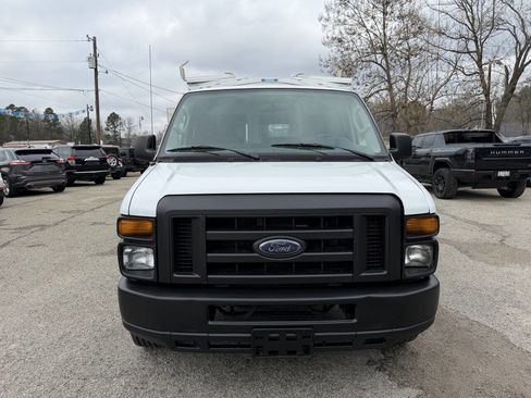 Used 2014 Ford E-250 and Econoline 250 w/ Power Group image 4