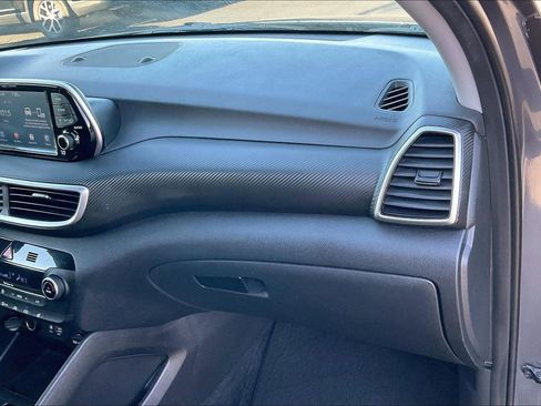 Used 2019 Hyundai Tucson SEL image 15
