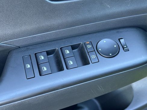 Used 2025 Hyundai Kona SEL AWD/4WD image 11