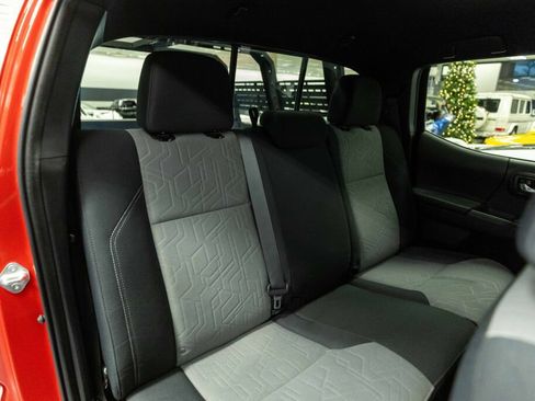 Used 2023 Toyota Tacoma TRD Off-Road w/ Advanced Technology Package image 16