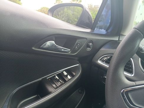 Used 2016 Chevrolet Cruze LS FWD image 20