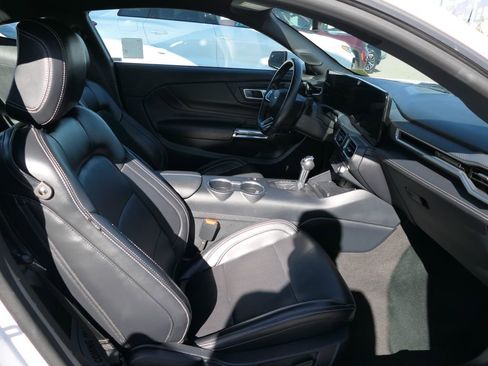 Used 2024 Ford Mustang Premium image 23