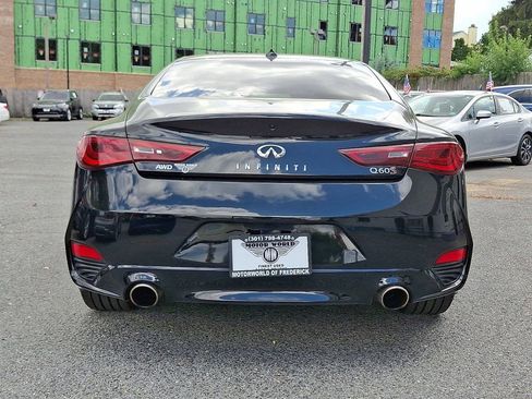 Used 2017 INFINITI Q60 2.0t w/ Moonroof Package image 5