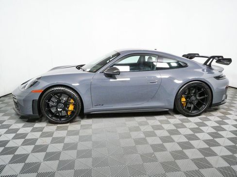 Certified 2026 Porsche 911 GT3 RWD image 2