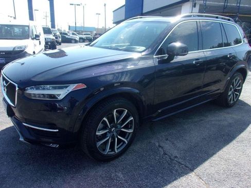 Used 2016 Volvo XC90 T6 Momentum w/ Momentum Plus Package AWD/4WD image 4
