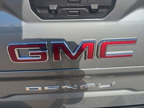 Certified 2025 GMC Sierra 1500 Denali image 14