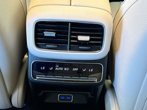 New 2026 Mercedes-Benz GLS 580 4MATIC image 23