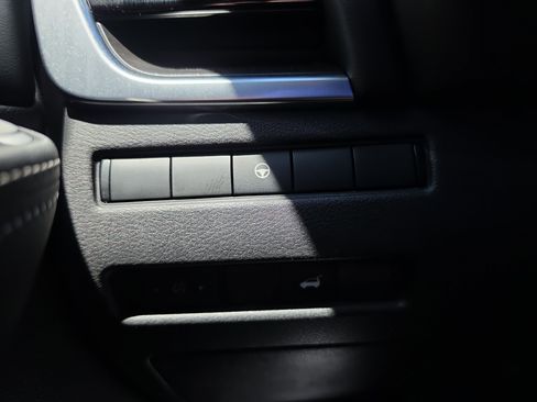 Used 2021 Nissan Rogue SL AWD/4WD image 18