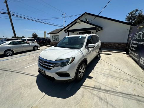 Used 2017 Honda Pilot EX-L image 11
