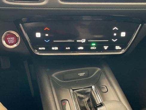 Used 2016 Honda HR-V EX image 19