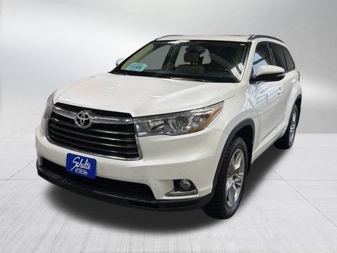 Used 2016 Toyota Highlander Limited image 3
