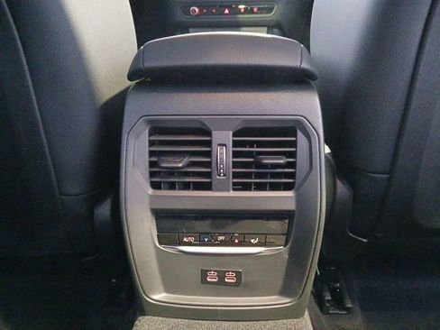 New 2026 BMW 330i Sedan image 14