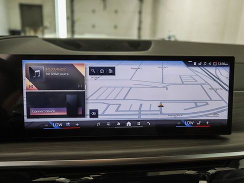 Used 2027 BMW X7 xDrive40i w/ Executive Package AWD/4WD image 15