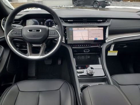 New 2026 Jeep Grand Cherokee Limited AWD/4WD image 16