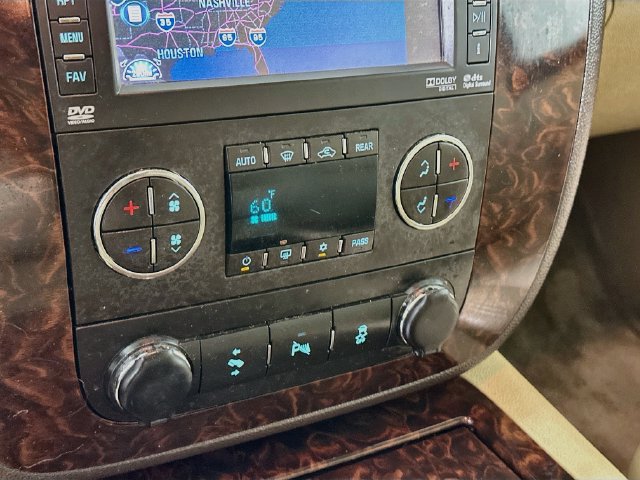 Used 2013 GMC Yukon XL Denali AWD/4WD image 21