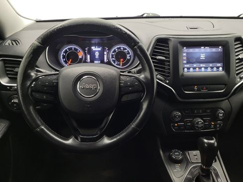 Used 2019 Jeep Cherokee Latitude Plus AWD/4WD image 22