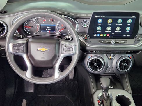 Certified 2024 Chevrolet Blazer LT w/ Convenience Package FWD image 28